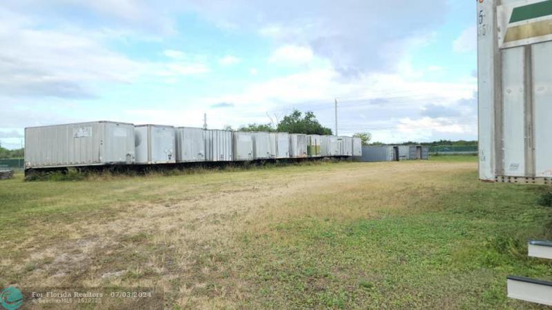  Commercial & Industrial Land Images 
