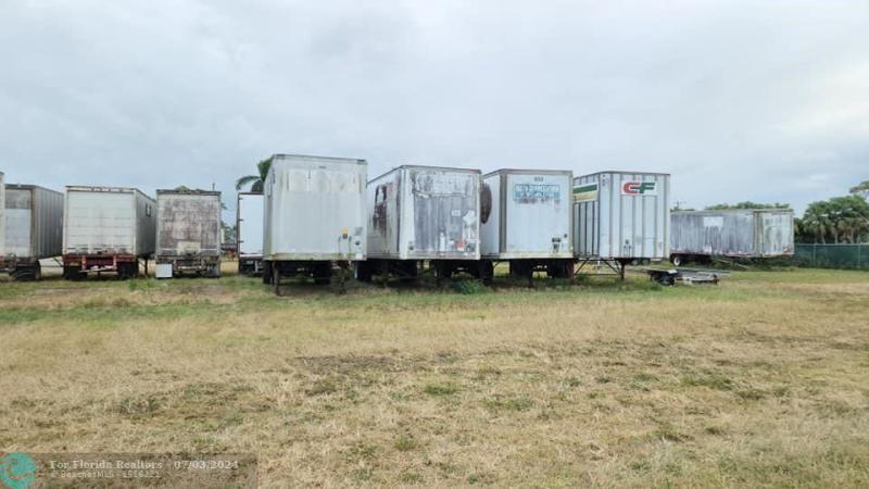  Commercial & Industrial Land Images 