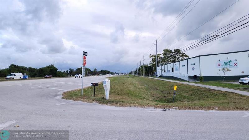  Commercial & Industrial Land Images 