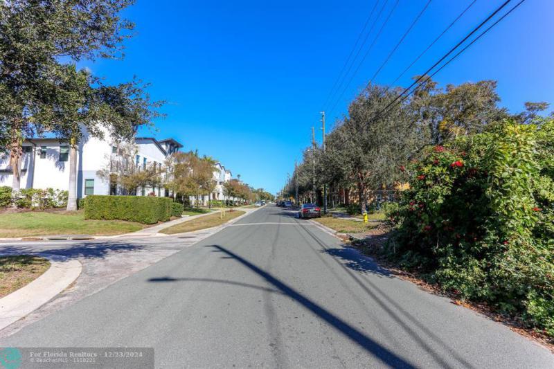 Duplex, Triplex and Fourplex Images