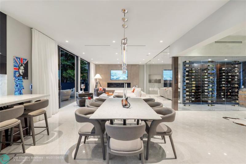  Single Family Homes Photo 17: 520 San Marco Dr  Fort Lauderdale,  FL 33301