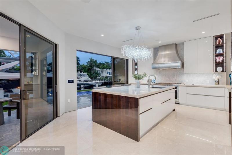  Single Family Homes Photo 24: 520 San Marco Dr  Fort Lauderdale,  FL 33301