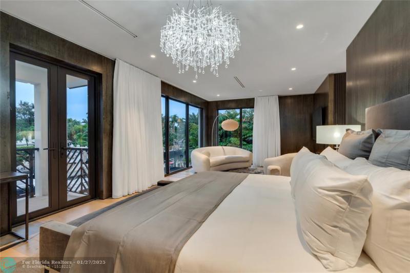  Single Family Homes Photo 38: 520 San Marco Dr  Fort Lauderdale,  FL 33301