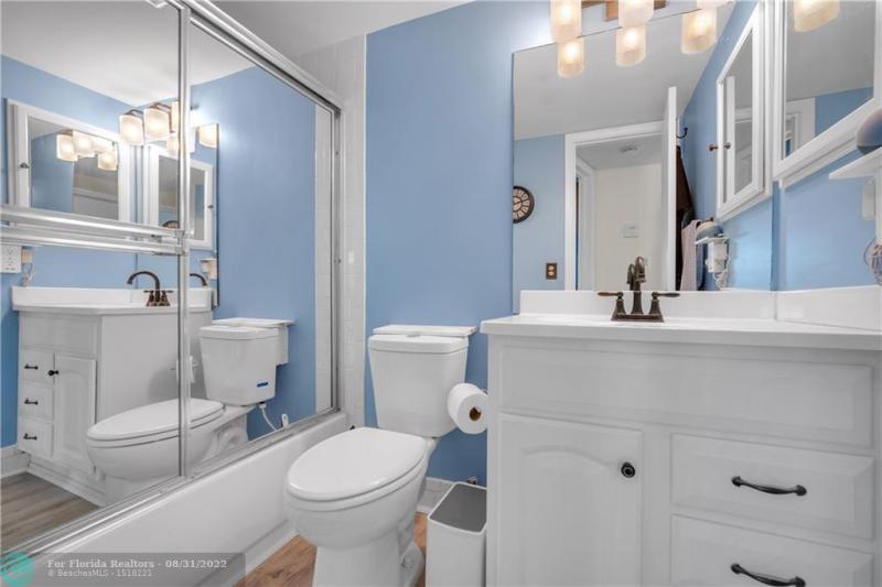  Condo & Townhome Photos