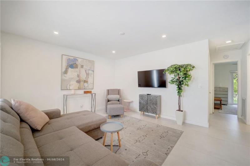 Duplex, Triplex and Fourplex Images