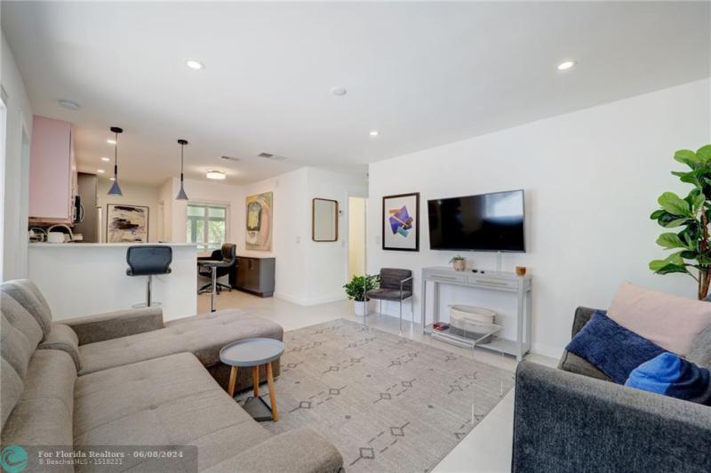 Duplex, Triplex and Fourplex Images