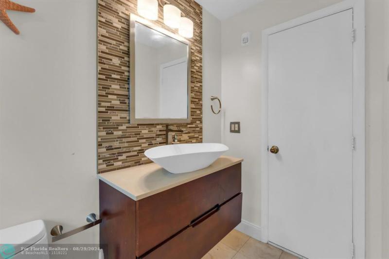  Single Family Homes Photo 12: 7660 NW 23 STREET  Margate,  FL 33063