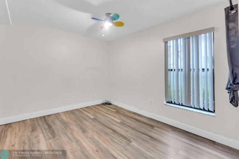  Single Family Homes Photo 17: 7660 NW 23 STREET  Margate,  FL 33063