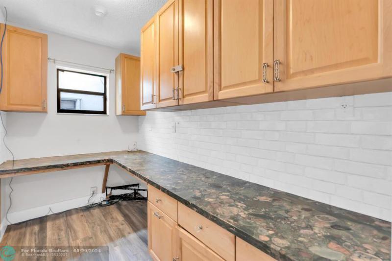  Single Family Homes Photo 20: 7660 NW 23 STREET  Margate,  FL 33063