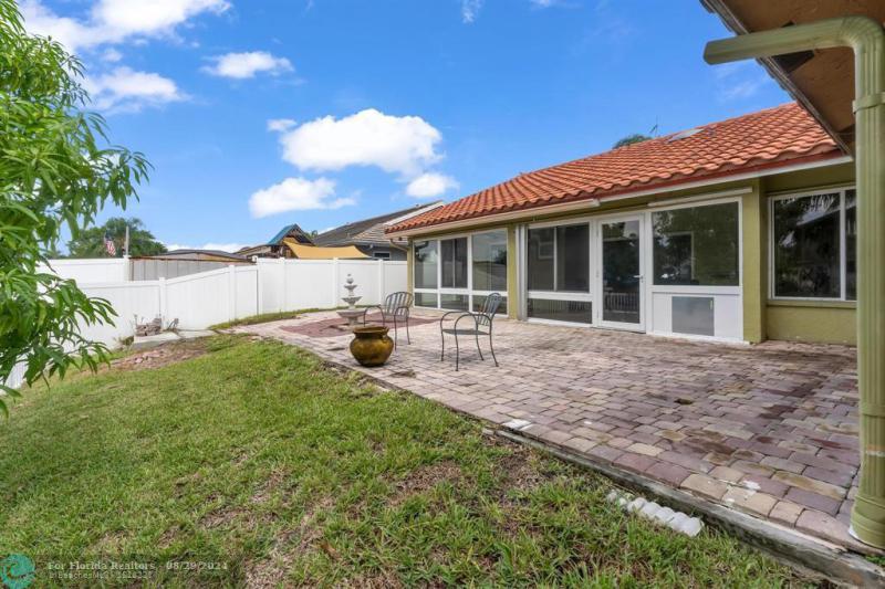  Single Family Homes Photo 35: 7660 NW 23 STREET  Margate,  FL 33063