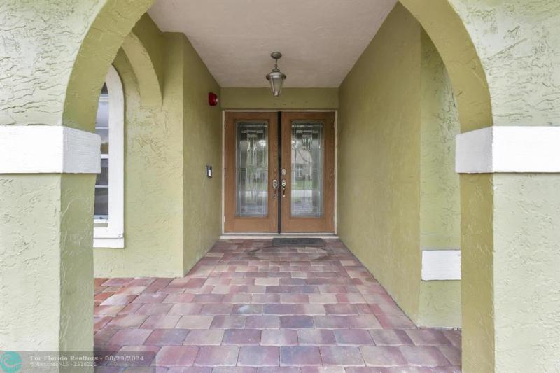  Single Family Homes Photo 5: 7660 NW 23 STREET  Margate,  FL 33063