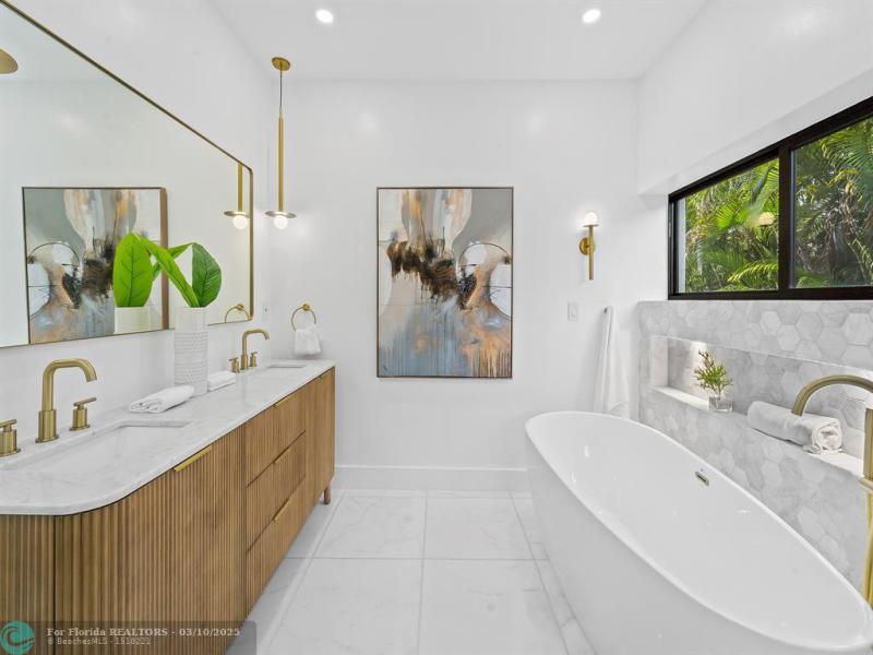  Single Family Homes Photo 12: 13625 SW 78th Pl  Palmetto Bay,  FL 33158