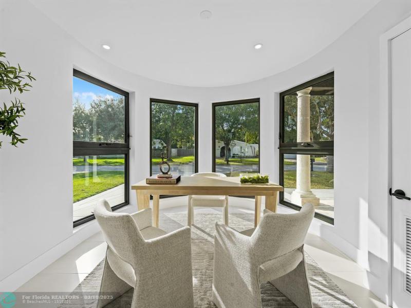  Single Family Homes Photo 15: 13625 SW 78th Pl  Palmetto Bay,  FL 33158