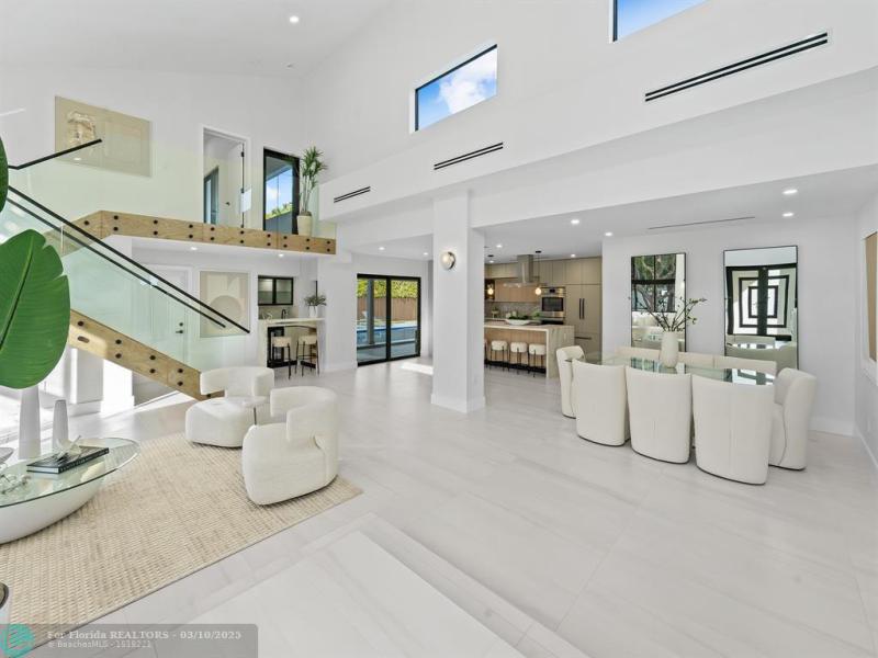  Single Family Homes Photo 3: 13625 SW 78th Pl  Palmetto Bay,  FL 33158