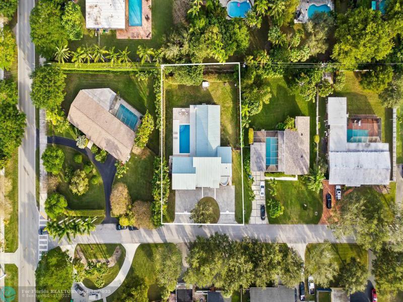  Single Family Homes Photo 31: 13625 SW 78th Pl  Palmetto Bay,  FL 33158