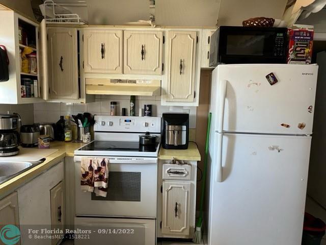  Condo & Townhome Photos