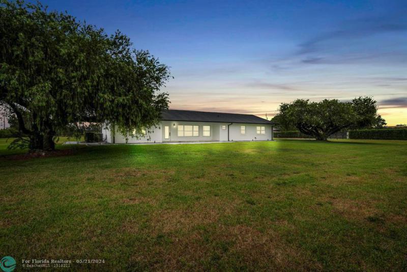  Single Family Homes Photo 11: 6800 SW 172nd Ave  Southwest Ranches,  FL 33331