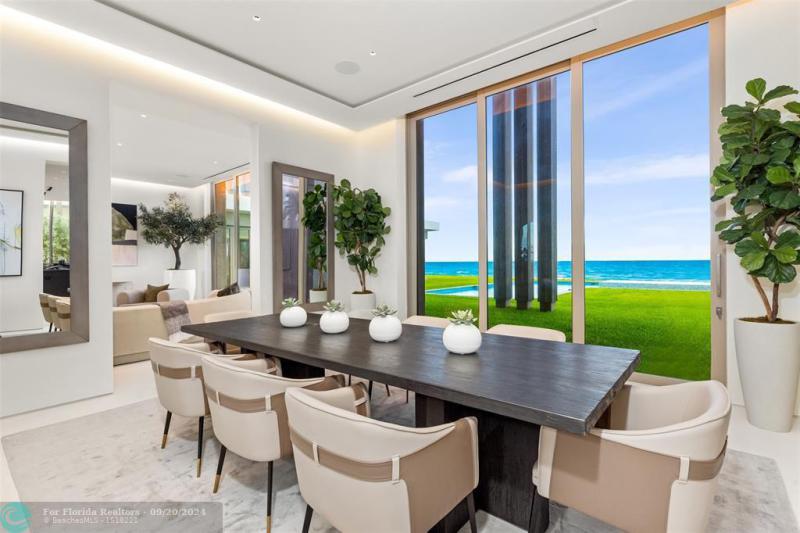  Single Family Homes Photo 12: 1460 S Ocean Blvd  Manalapan,  FL 33462