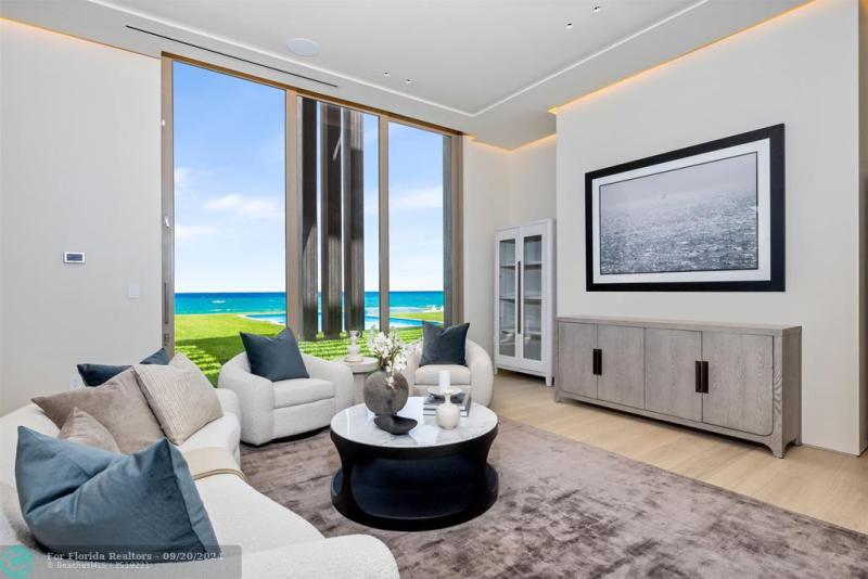  Single Family Homes Photo 31: 1460 S Ocean Blvd  Manalapan,  FL 33462