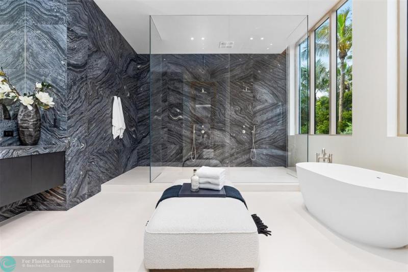  Single Family Homes Photo 34: 1460 S Ocean Blvd  Manalapan,  FL 33462