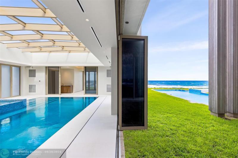  Single Family Homes Photo 47: 1460 S Ocean Blvd  Manalapan,  FL 33462