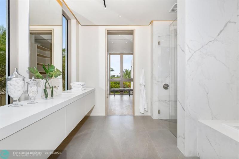  Single Family Homes Photo 79: 1460 S Ocean Blvd  Manalapan,  FL 33462