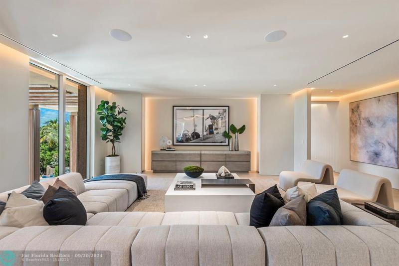  Single Family Homes Photo 83: 1460 S Ocean Blvd  Manalapan,  FL 33462