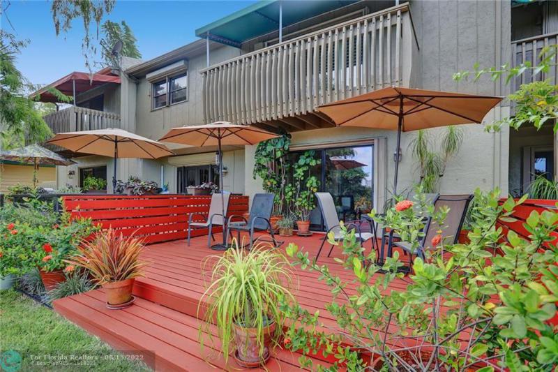  Condo & Townhome Photos