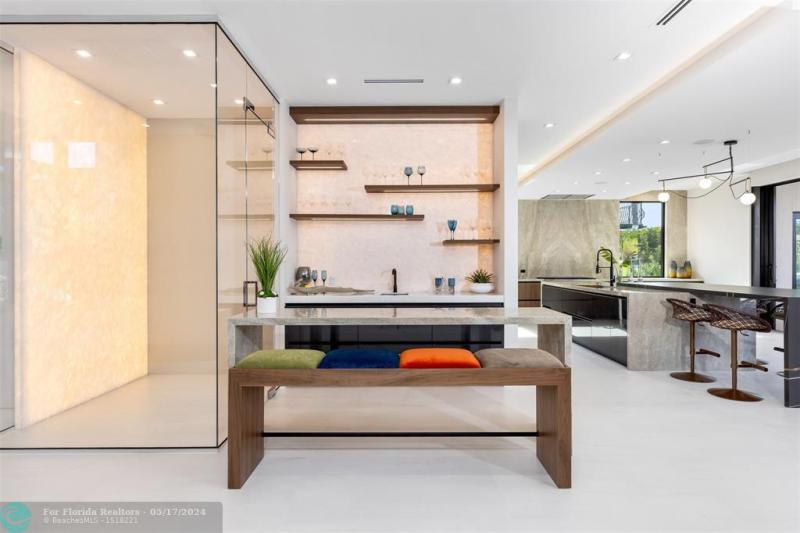 Single Family Homes Photo 13: 2733 NE 16th St  Fort Lauderdale,  FL 33304