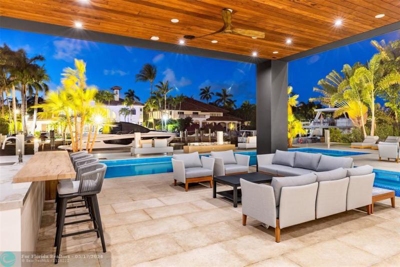  Single Family Homes Photo 18: 2733 NE 16th St  Fort Lauderdale,  FL 33304