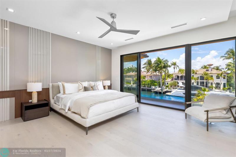 Single Family Homes Photo 40: 2733 NE 16th St  Fort Lauderdale,  FL 33304