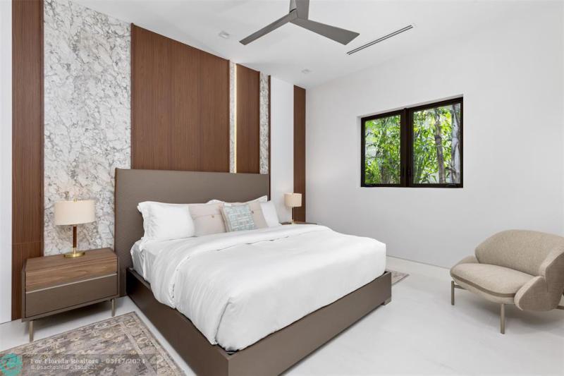  Single Family Homes Photo 44: 2733 NE 16th St  Fort Lauderdale,  FL 33304