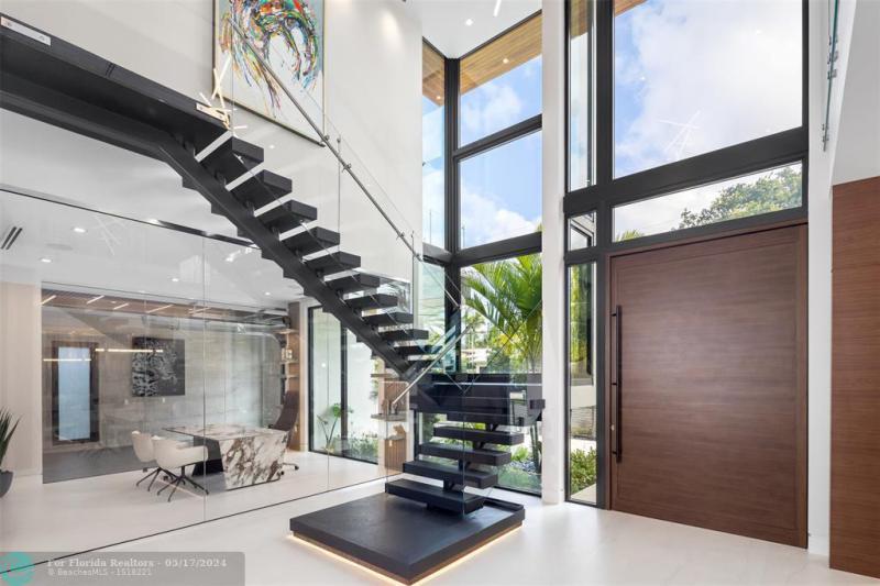  Single Family Homes Photo 5: 2733 NE 16th St  Fort Lauderdale,  FL 33304