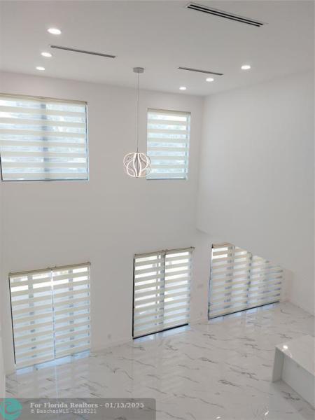  Single Family Homes Photo 11: 254 SW 12th St  Dania Beach,  FL 33004