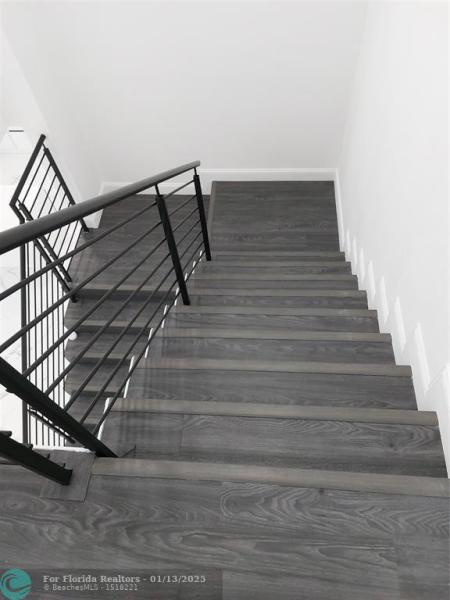  Single Family Homes Photo 18: 254 SW 12th St  Dania Beach,  FL 33004