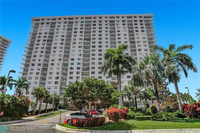  Condo & Townhome Photos