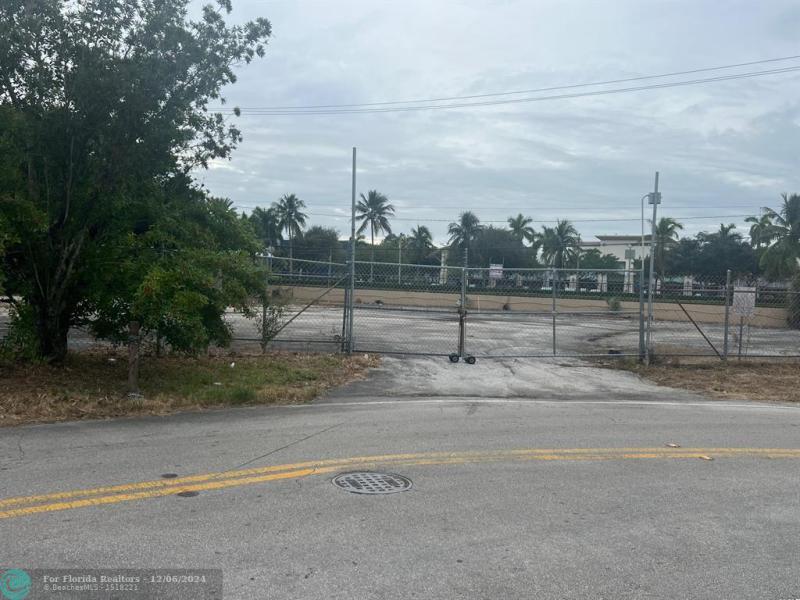 Duplex, Triplex and Fourplex Images