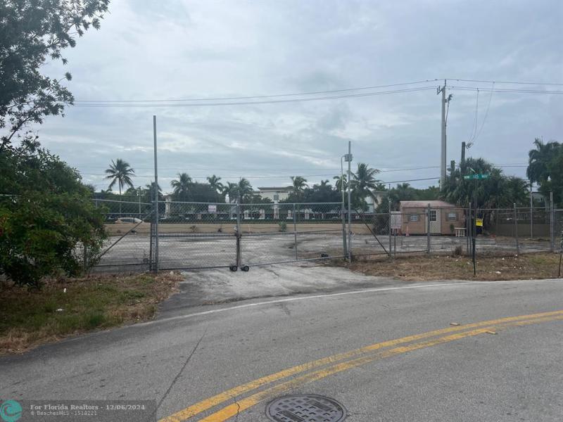 Duplex, Triplex and Fourplex Images