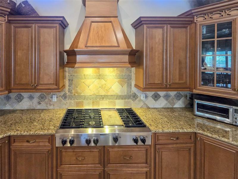  Single Family Homes Photo 16: 1483 SW 150th Ter  Sunrise,  FL 33326