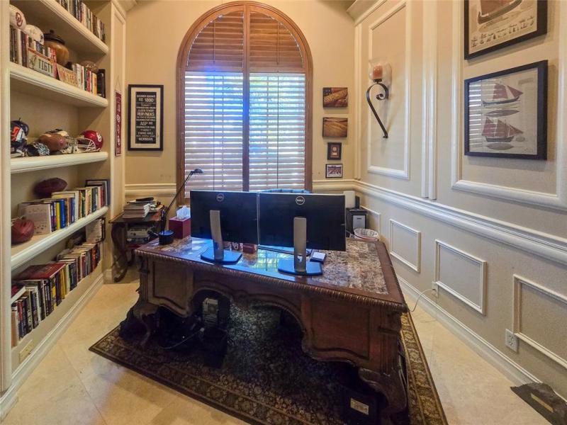  Single Family Homes Photo 7: 1483 SW 150th Ter  Sunrise,  FL 33326