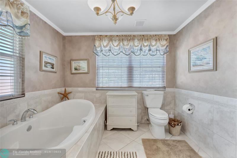  Single Family Homes Photo 18: 7181 NW 32nd St  Margate,  FL 33063