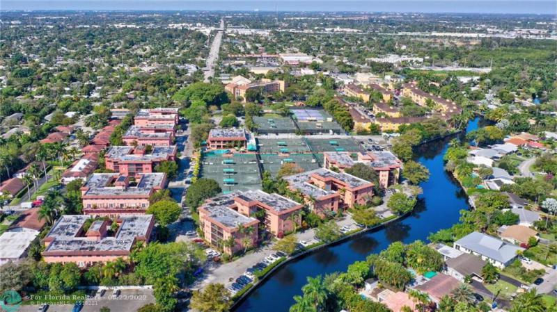  Condo & Townhome Photos