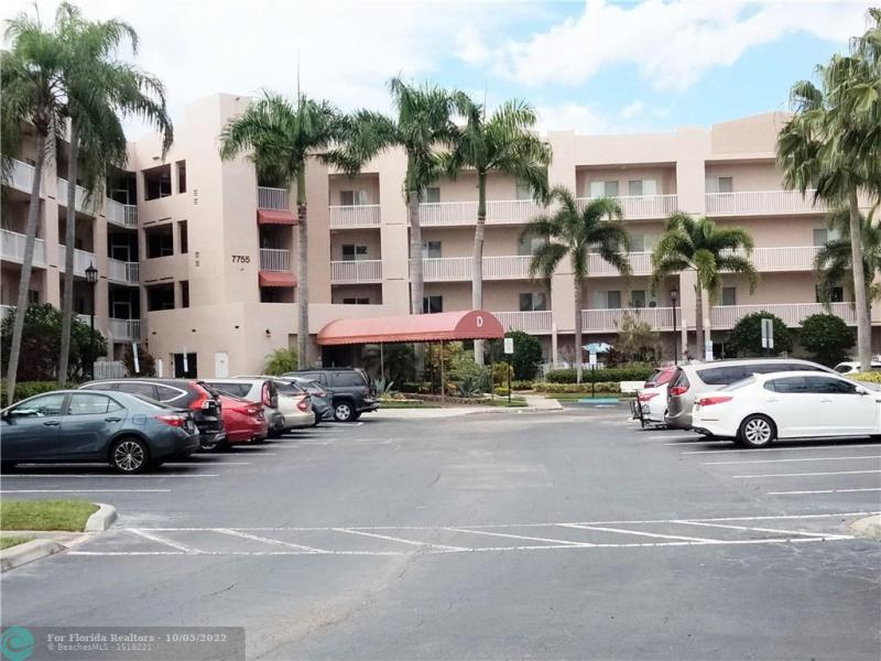  Condo & Townhome Photos