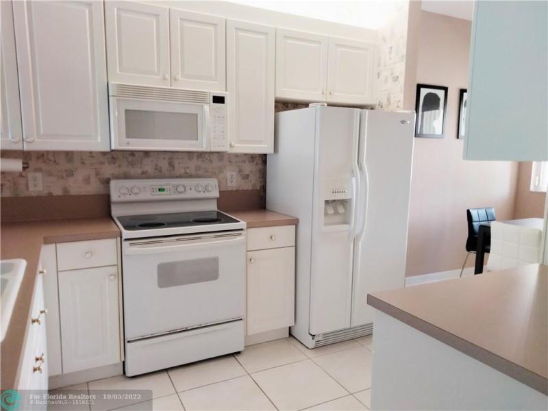  Condo & Townhome Photos