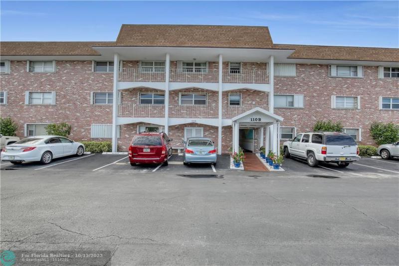  Condo & Townhome Photos