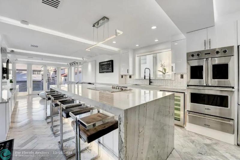  Single Family Homes Photo 27: 124 11th St  Miami Beach,  FL 33139