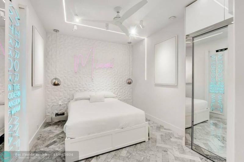  Single Family Homes Photo 54: 124 11th St  Miami Beach,  FL 33139