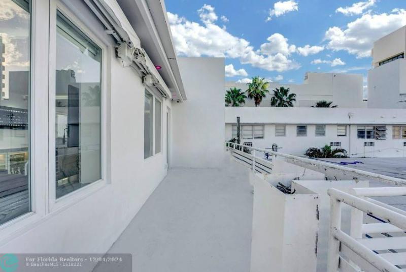  Single Family Homes Photo 65: 124 11th St  Miami Beach,  FL 33139
