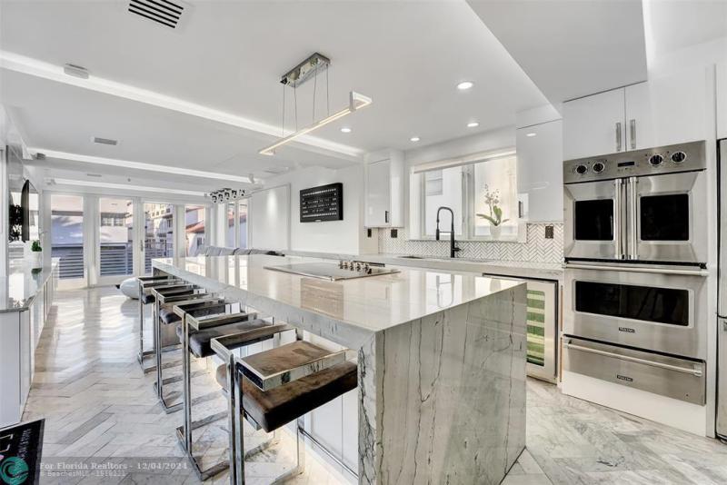  Single Family Homes Photo 8: 124 11th St  Miami Beach,  FL 33139