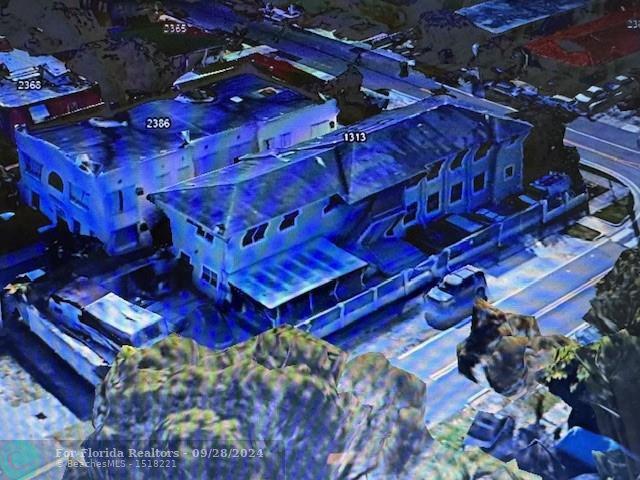 Duplex, Triplex and Fourplex Images